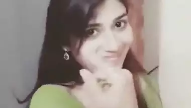 In Search of Hot Indian Babes[via...