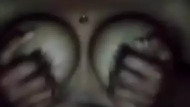 Desi Girl Shows her Boobs and Pussy