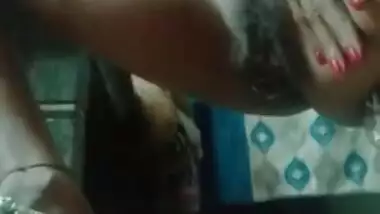 There is no penis and the Indian aunty has to masturbate hairy pussy