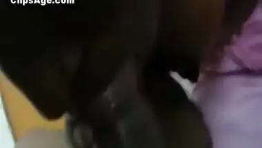 Local Indian Desi Tamil whore sucking dick of her customer until he cum inside her mouth