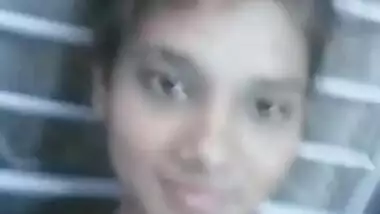 Desi sexy busty bitch selfie MMS video to make you feel horny