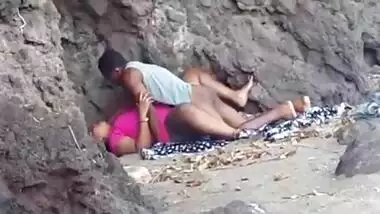 Indian blue film of a juvenile pair enjoying outdoor sex on the beach