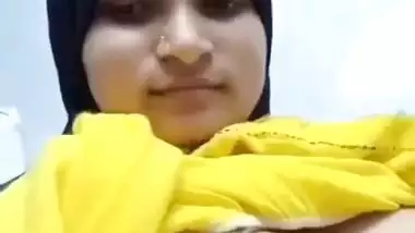 Hijab girl showing tits like juicy big round melons